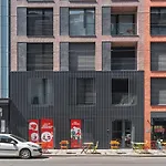 Real Living By Refa Karlin 307 Apartment