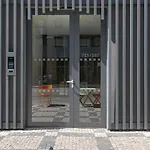 Real Living By Refa Karlin 307 Prague