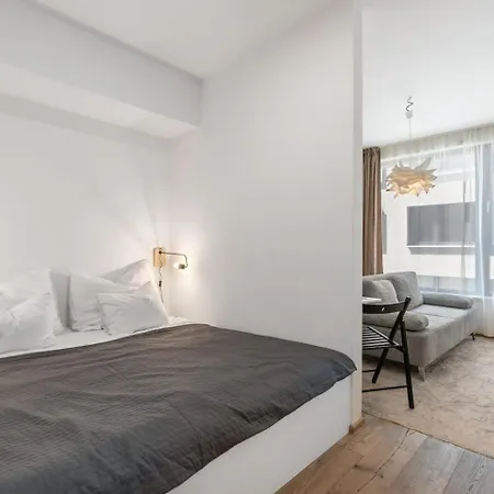Real Living By Refa Karlin 307 * Prague
